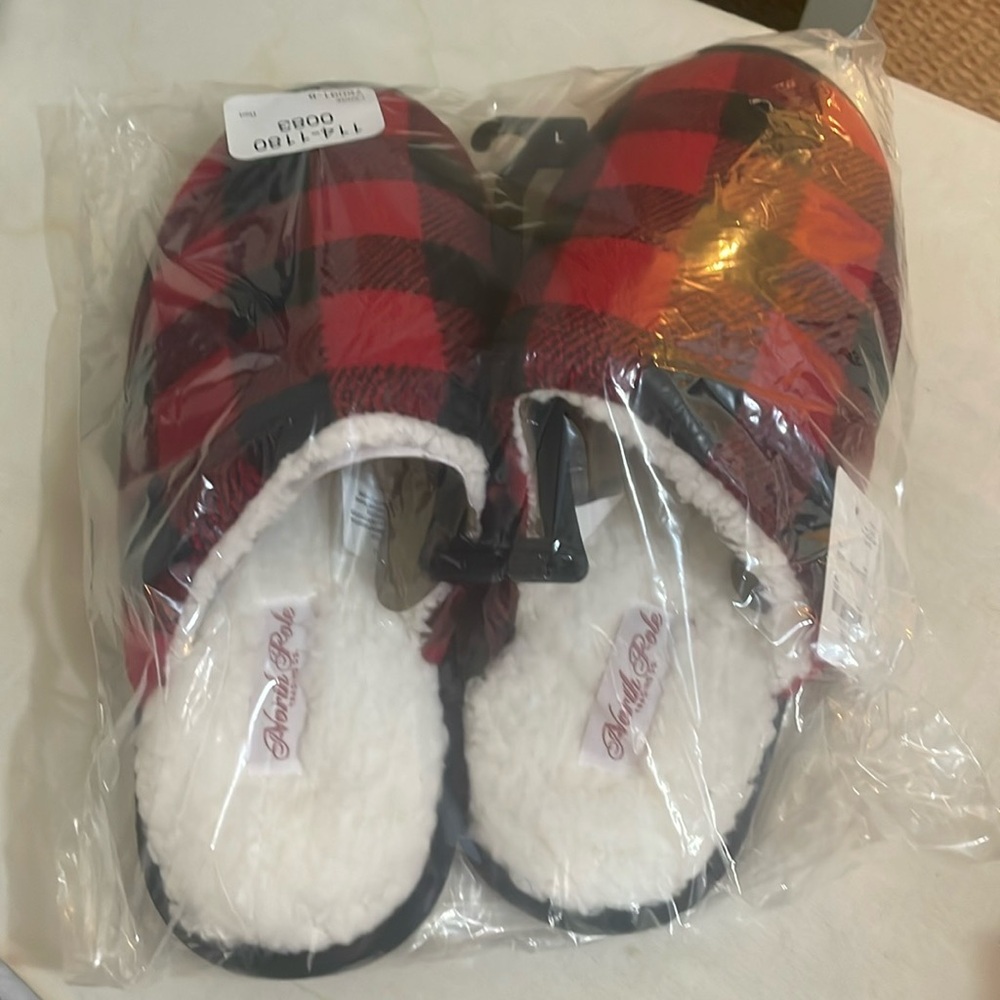 Unisex North Pole Trading Plaid Slippers